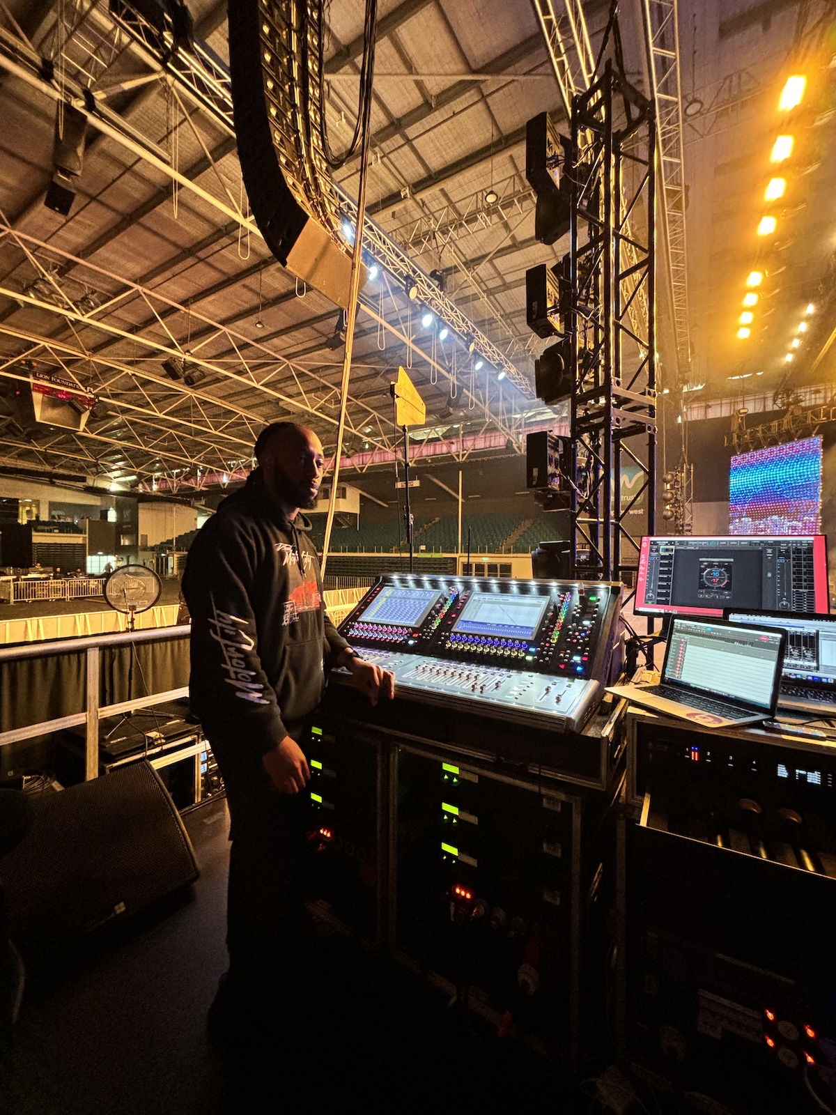 Shubh international tour production